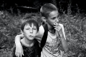 children-smoking-300x200